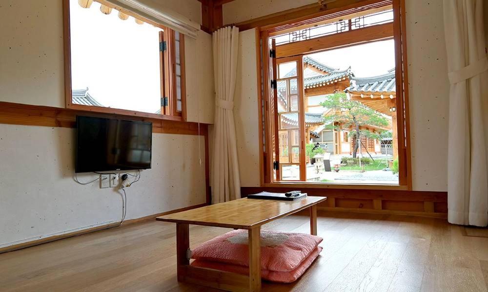 Hwangnamguan Hanok Village Gyeongju Exteriör bild